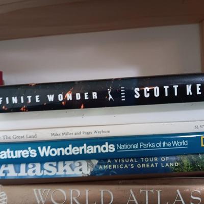 Books on places - Alaska - World Atlas' - Infinite wonder