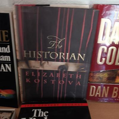 Books The Da Vinci code - The Nightmare years - A bright shining light - History