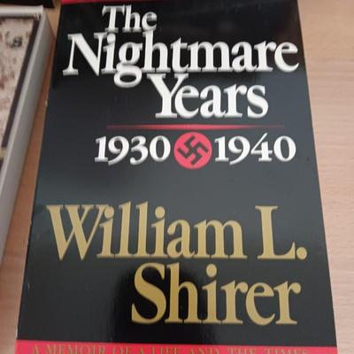 Books The Da Vinci code - The Nightmare years - A bright shining light - History