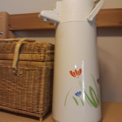 Wicker Picnic basket and drink dispenser