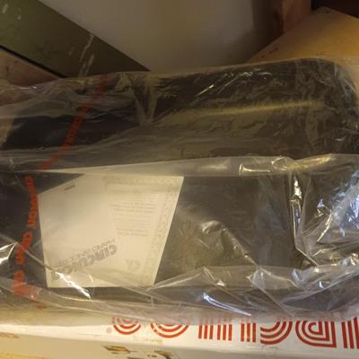 Bran new Circulon 18" rectangular Roaster