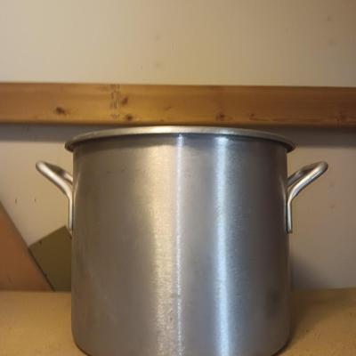 Large Lincoln Wear-ever20 quart Aluminum pot