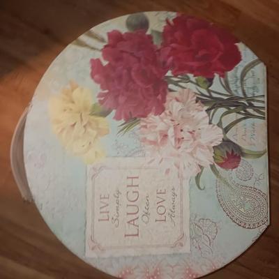 Live Laugh Love hat box with baskets