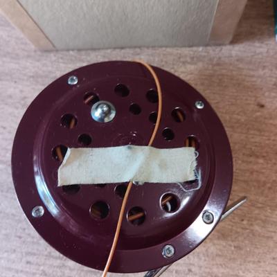 Vintage South Bend 1122 Fly Fishing Reel new in box with paperwork