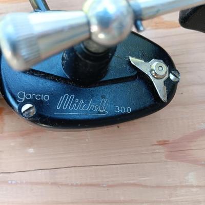 1951/52 Garcia 300 C Spinning/Fishing Reel Nice reel in working condition