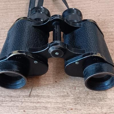 A Pair of WWII Military issued field Binoculars BY KERSHAW. DATED 1942