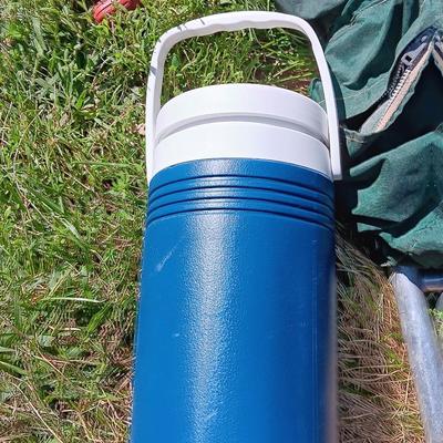 Camp trailer Metal frame Pack with Drinking bottle and more