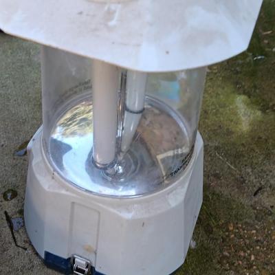 Vintage benzo-Matic propane camp cook stove with lantern