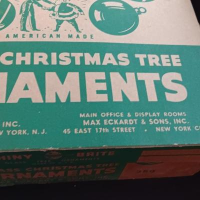 Shiny Brite Christmas ornament glass bulbs in Collectible box Vintage Christmas