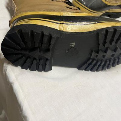 Sorel  Hiking & Rubber Boots Size 11 & 7 (S-MG)