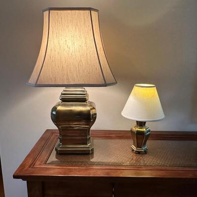 Large and Small Brass Lamps (LR-KL)