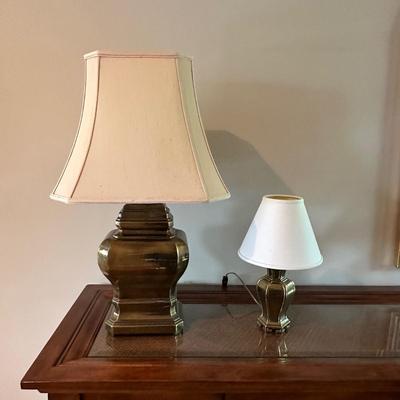 Large and Small Brass Lamps (LR-KL)