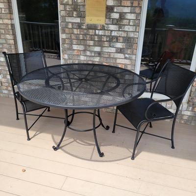 Summer Classics Patio Chairs & Table (P-DW)