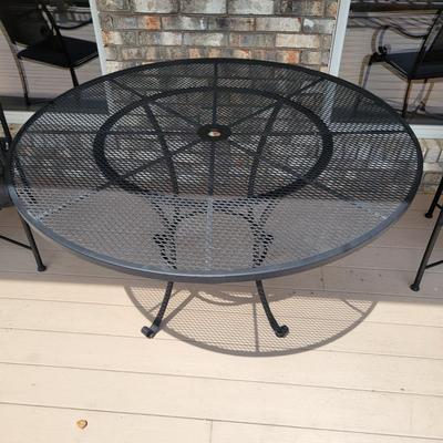 Summer Classics Patio Chairs & Table (P-DW)