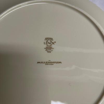 Lenox Plates & Christmas Table Ware (S-MG)
