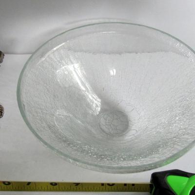 Unusual Crackle Glass Bowl in Metal Holder With Three Angels