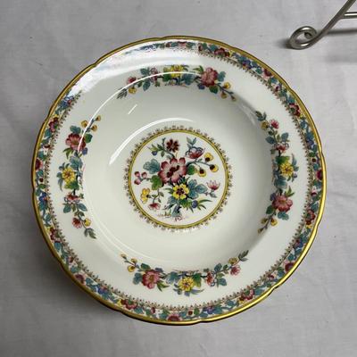 Eight Coalport Bone China Bowls in Ming Rose Pattern (S-MG)