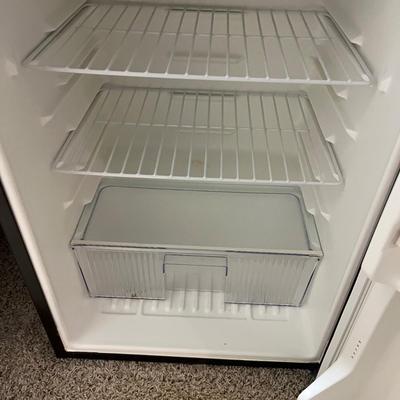 Kenmore Mini Refrigerator & Magic Chef Microwave (S-MG)