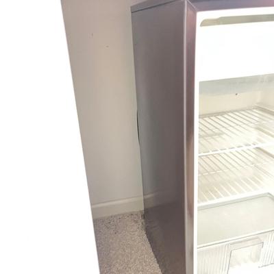 Kenmore Mini Refrigerator & Magic Chef Microwave (S-MG)