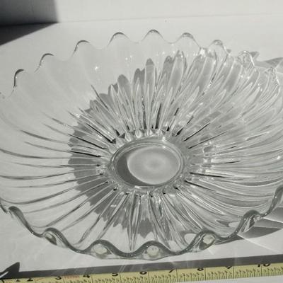 Lot 47:  Large Vintage Clear Serving Bowl