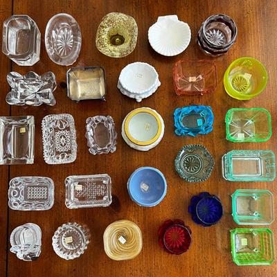 Lot of 28 Larger Salts
