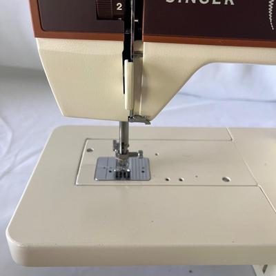 Singer Sewing Machine & Accessories (B1-MG)