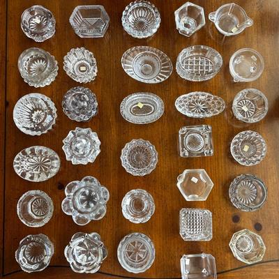 Lot of 31 Larger Salts