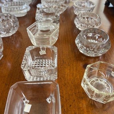 Lot of 31 Larger Salts