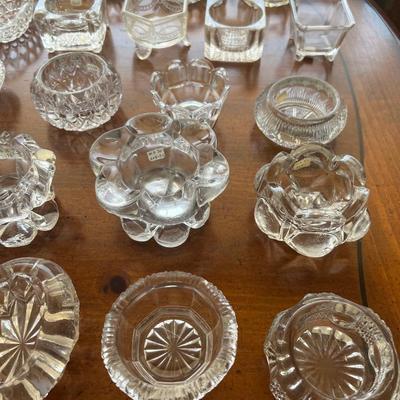 Lot of 31 Larger Salts