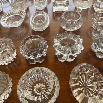 Lot of 31 Larger Salts