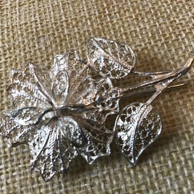 Vintage Silver Intricate Detailed Filigree Floral Flower Brooch Pin