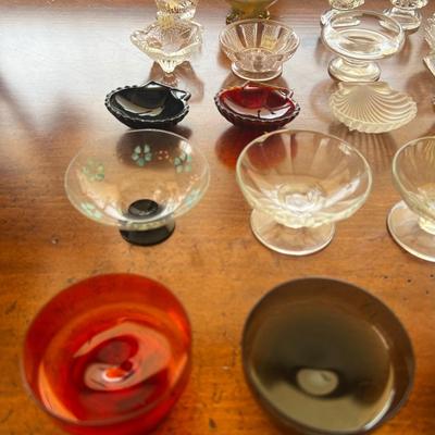 Lot of 26 Salts