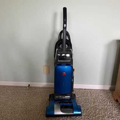 Hoover Upright Vacuum With Hepa Filtration (B1-MG)