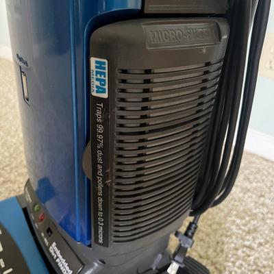 Hoover Upright Vacuum With Hepa Filtration (B1-MG)