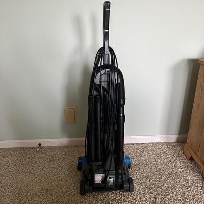 Hoover Upright Vacuum With Hepa Filtration (B1-MG)
