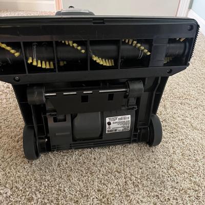 Hoover Upright Vacuum With Hepa Filtration (B1-MG)