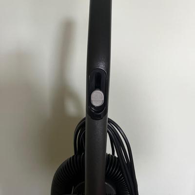 Hoover Upright Vacuum With Hepa Filtration (B1-MG)