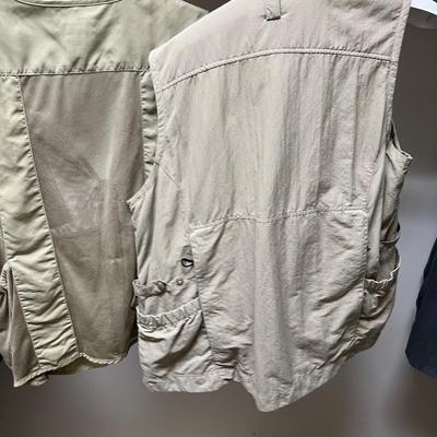 Filson, Patagonia & More Menâ€™s Outerwear Plus Sweaters Size L (PC1-RG)