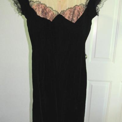 Lot 56:  Vintage 1940-50s Black Velvet Dress With Black Lace