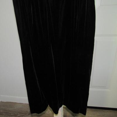 Lot 56:  Vintage 1940-50s Black Velvet Dress With Black Lace
