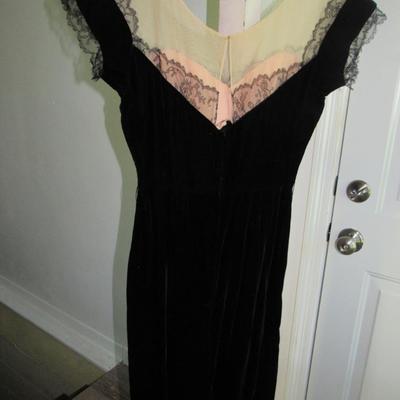 Lot 56:  Vintage 1940-50s Black Velvet Dress With Black Lace