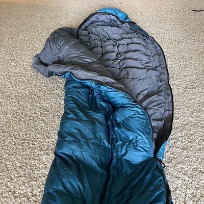 L.L. Bean Goose Down Long Mummy Sleeping Bag (B1-MG)