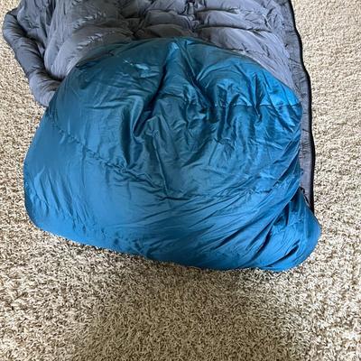 L.L. Bean Goose Down Long Mummy Sleeping Bag (B1-MG)