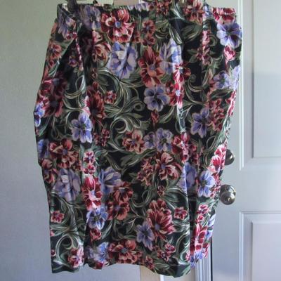 Lot 75: Vintage 1980s Ladies Top and Skirt, CB New York, Size 20