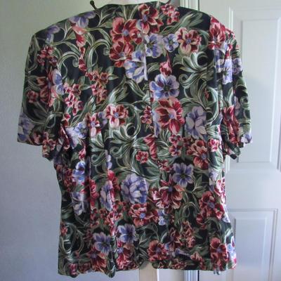 Lot 75: Vintage 1980s Ladies Top and Skirt, CB New York, Size 20