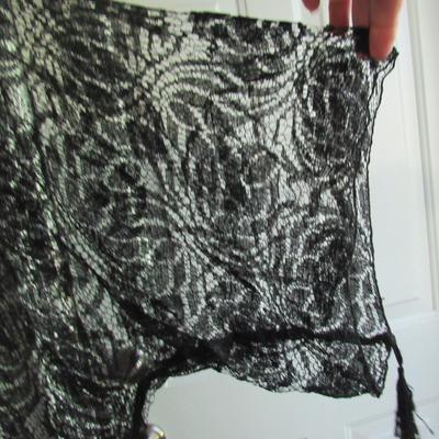 Lot 76: Very Pretty Fancy Beaded and Lace on Velvet Antique Ladies Top, Flapper Style