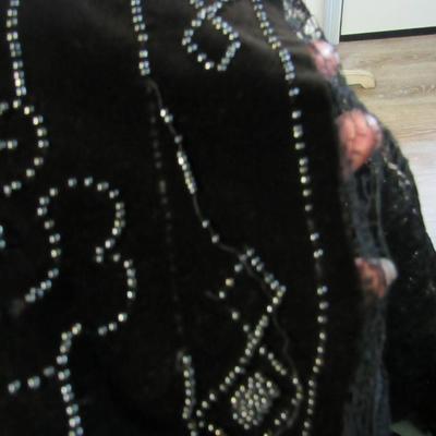 Lot 76: Very Pretty Fancy Beaded and Lace on Velvet Antique Ladies Top, Flapper Style