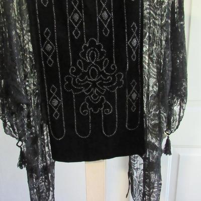 Lot 76: Very Pretty Fancy Beaded and Lace on Velvet Antique Ladies Top, Flapper Style