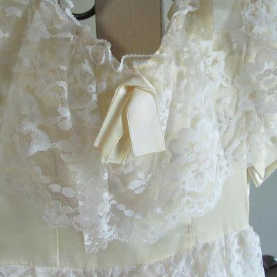 Lot 78: Vintage Lacy Girl's Dress, Made in USA, Size 5