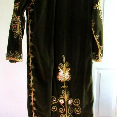 Lot 79:  Vintage Chinese Long Velvet Over Jacket/Coat, Heavily Beaded, Lined, Brocade Trim